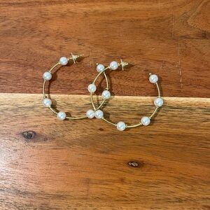 Floating Pearl Hoops